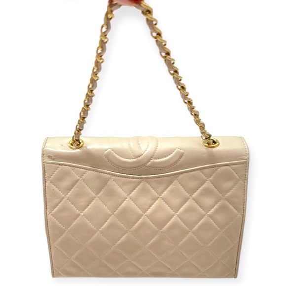 CHANEL Bag Matelasse Shoulder Chain Beige Lambskin Gold Chain Quilted CC Bag GUC - Picture 5 of 16